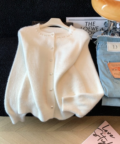 AMAJI(アマジ)の「クルーネック ニットカーディガン(カーディガン/ボレロ・レディース・ホワイト/ライトピンク・SMALL/MEDIUM/LARGE)」の3枚目の写真