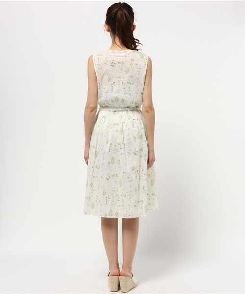 earth music&ecology（アースミュージックアンドエコロジー）の「【2016Summer】ボダニカルプリントワンピース（ワンピース・レディース・アイボリー/ブラック・FREE）」の3枚目の写真