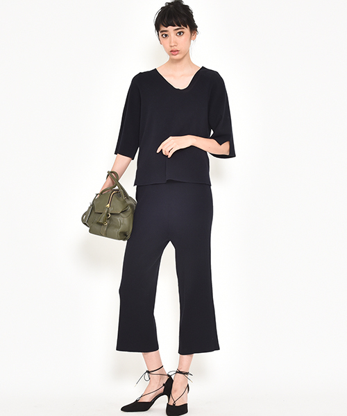 Droite lautreamont(ドロワットロートレアモン)の「ベルスリーブプルオーバー(ニット/セーター・レディース・ネイビー/ブラウン・M)」の12枚目の写真