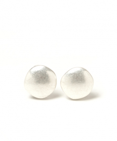 LEPSIM(レプシィム)の「メタルモチーフクリップ 748335(イヤリング・レディース・シルバー系その他/アンティークシルバー/ゴールド系その他/アンティークゴールド・ONE SIZE)」の6枚目の写真