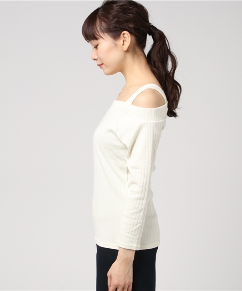 VENCEEXCHANGE（ヴァンスエクスチェンジ）の「肩ヒモ付きオフショルプルオーバー                   （Tシャツ/カットソー・レディース・ブラック/オフホワイト/レッド・MEDIUM）」の5枚目の写真