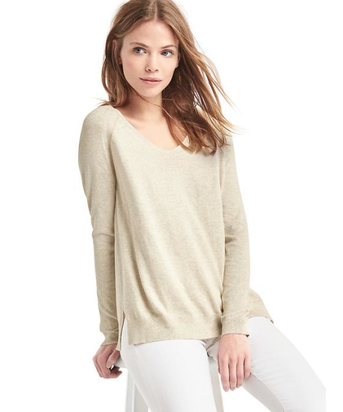 GAP（ギャップ）の「Gap 長袖ポインテールセーター（ニット/セーター・レディース・ホワイト/スモークピンク/ブラック/ライトグレー/オフホワイト/グレイッシュブルー/インディゴブルー・XXS/L/S/M/XS）」の2枚目の写真