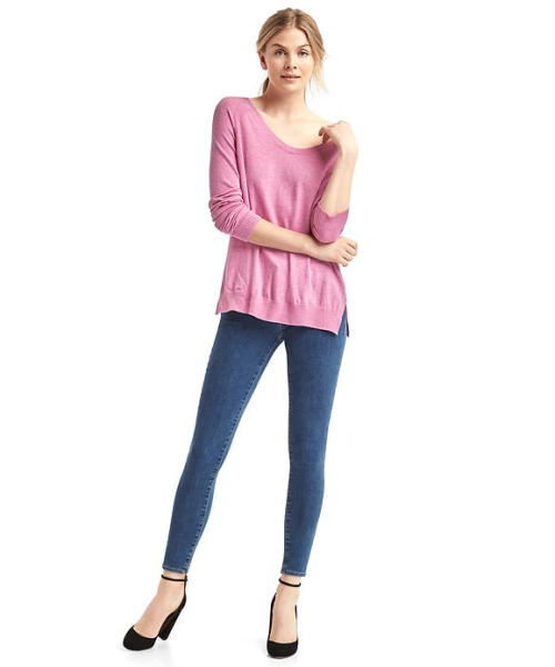 GAP（ギャップ）の「Gap 長袖ポインテールセーター（ニット/セーター・レディース・ホワイト/スモークピンク/ブラック/ライトグレー/オフホワイト/グレイッシュブルー/インディゴブルー・XXS/L/S/M/XS）」の9枚目の写真