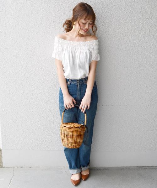 Khaju（カージュ）の「Khaju:シャーリング2WAYブラウス◇（シャツ/ブラウス・レディース・ブラック/オフホワイト/ベージュ・ONE SIZE）」の4枚目の写真