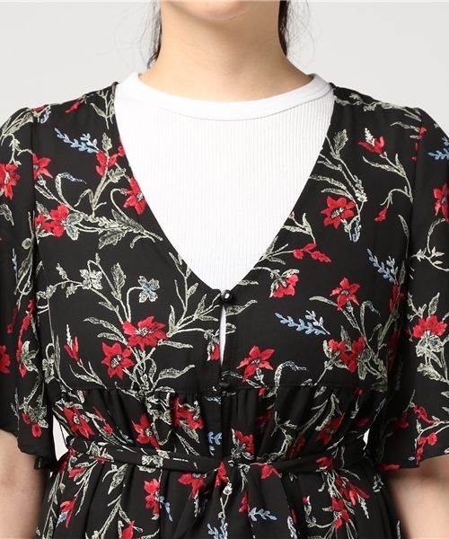 VENCEEXCHANGE（ヴァンスエクスチェンジ）の「カルム花柄シャツディガン            （カーディガン/ボレロ・レディース・レッド/オフホワイト・MEDIUM）」の8枚目の写真