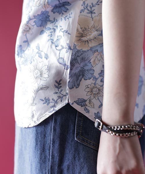 antiqua（アンティカ）の「花柄デザイントップス（Tシャツ/カットソー・レディース・ブルー系その他/ホワイト系その他・FREE）」の12枚目の写真