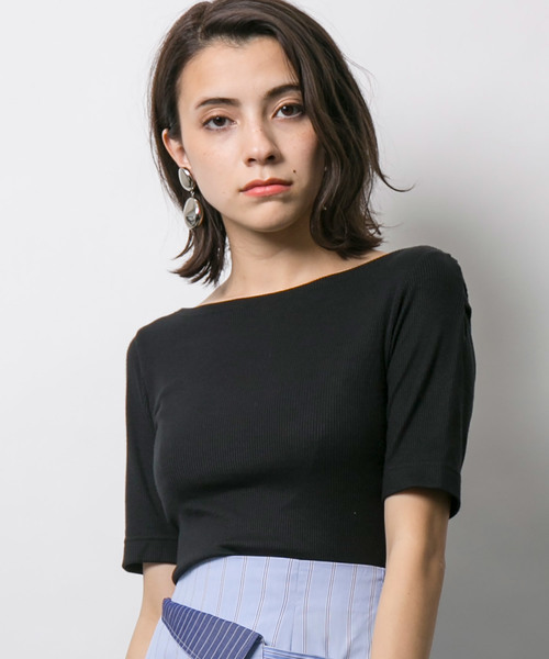 STUDIOUS(ステュディオス)の「リブカットソーバックカシュクールトップス(Tシャツ/カットソー・レディース・レッド/ブラック/カーキ・FREE/1)」の2枚目の写真