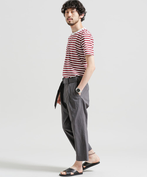 NANO universe（ナノユニバース）の「ベルテッドタックパンツ（スラックス・メンズ・カーキ/チャコール・LARGE/MEDIUM/SMALL）」の8枚目の写真