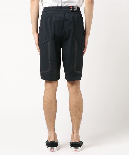 UNDER ARMOUR（アンダーアーマー）の「メンズ ライフスタイルショートパンツ / スポーツスタイルエリートカーゴ（その他パンツ・メンズ・ダークカーキ/ブラック・XXL/MD/SM/XL/LG）」の5枚目の写真