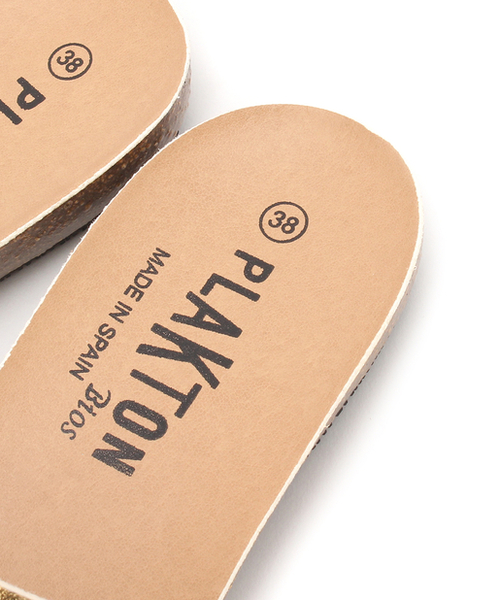 PLAKTON(プラクトン)の「【PLAKTON/プラクトン】メタリックフラットサンダル(サンダル・レディース・シルバー/ゴールド・36/37/38)」の10枚目の写真