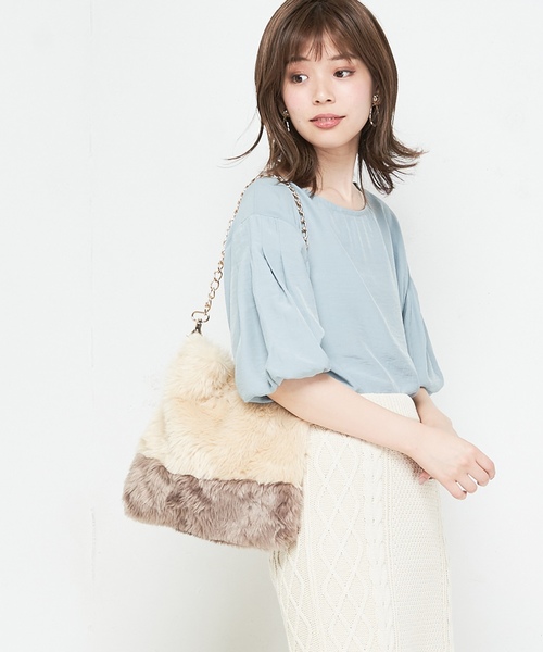 natural couture(ナチュラルクチュール)の「バルーン袖とろみブラウス(シャツ/ブラウス・レディース・ブラック/ベージュ/サックスブルー/ネイビー/グリーン・FREE)」の5枚目の写真