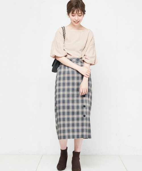 natural couture(ナチュラルクチュール)の「バルーン袖とろみブラウス(シャツ/ブラウス・レディース・ブラック/ベージュ/サックスブルー/ネイビー/グリーン・FREE)」の9枚目の写真