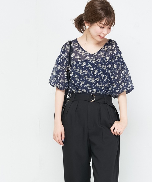 natural couture(ナチュラルクチュール)の「バルーン袖とろみブラウス(シャツ/ブラウス・レディース・ブラック/ベージュ/サックスブルー/ネイビー/グリーン・FREE)」の13枚目の写真