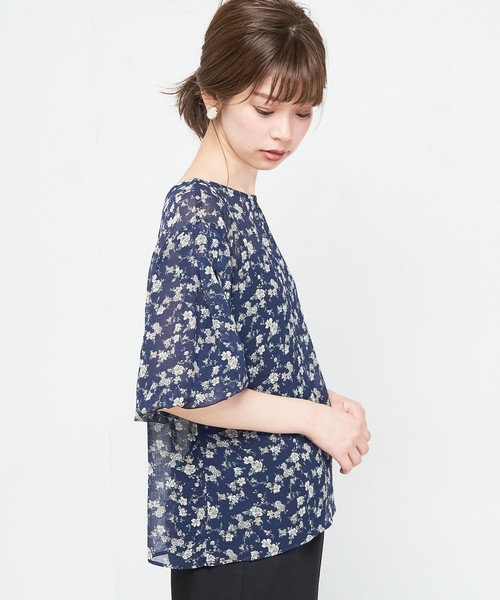 natural couture(ナチュラルクチュール)の「バルーン袖とろみブラウス(シャツ/ブラウス・レディース・ブラック/ベージュ/サックスブルー/ネイビー/グリーン・FREE)」の14枚目の写真