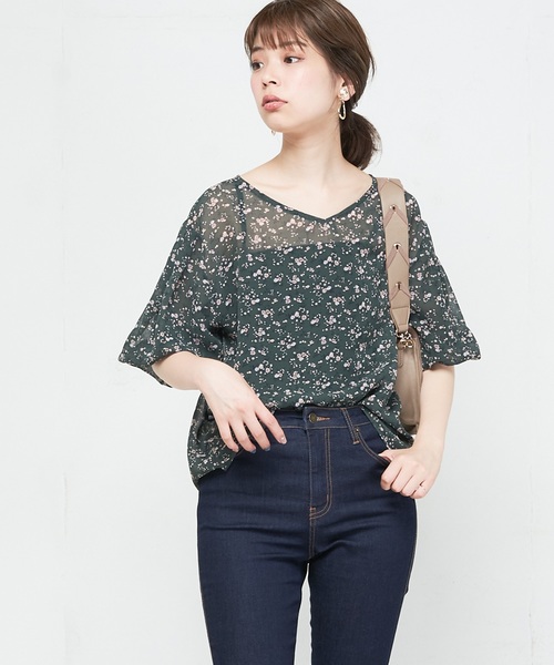 natural couture(ナチュラルクチュール)の「バルーン袖とろみブラウス(シャツ/ブラウス・レディース・ブラック/ベージュ/サックスブルー/ネイビー/グリーン・FREE)」の1枚目の写真