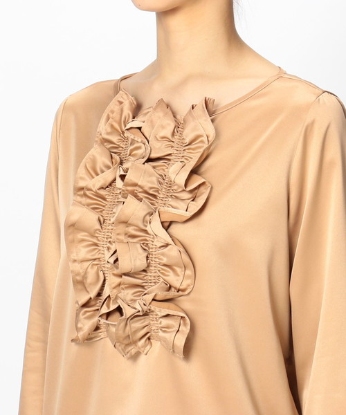 NARACAMICIE(ナラカミーチェ)の「サテンフロントフリルブラウス(シャツ/ブラウス・レディース・ブラック/ベージュ/ホワイト/パープル・SMALL/MEDIUM/LARGE)」の9枚目の写真