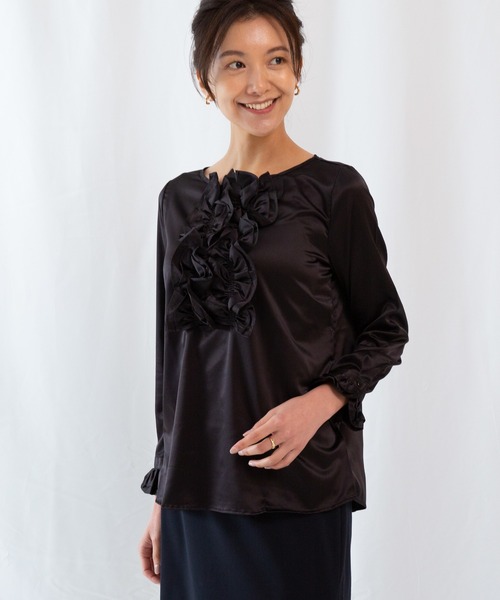 NARACAMICIE(ナラカミーチェ)の「サテンフロントフリルブラウス(シャツ/ブラウス・レディース・ブラック/ベージュ/ホワイト/パープル・SMALL/MEDIUM/LARGE)」の19枚目の写真