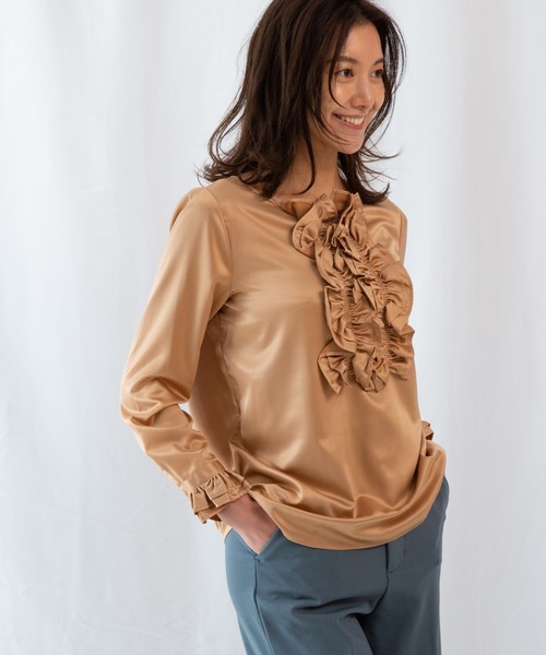 NARACAMICIE(ナラカミーチェ)の「サテンフロントフリルブラウス(シャツ/ブラウス・レディース・ブラック/ベージュ/ホワイト/パープル・SMALL/MEDIUM/LARGE)」の22枚目の写真