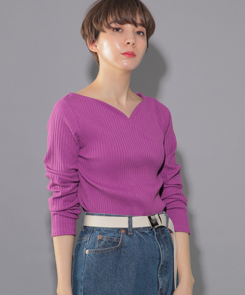 PAGEBOY（ページボーイ）の「リブハートネックロングスリーブ（Tシャツ/カットソー・レディース・ホワイト/ブラック/ピンク/ライトベージュ・FREE）」の4枚目の写真