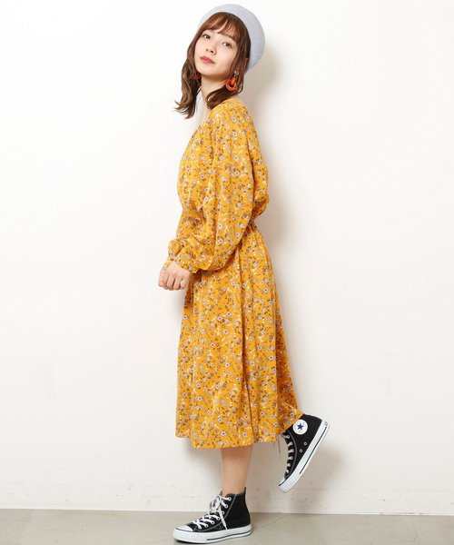 Ray Cassin レイカズン の 花柄スクエアネック前開きワンピース ワンピース Wear