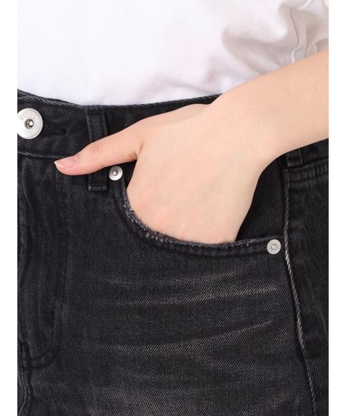 GYDA(ジェイダ)の「スカートライクショートパンツ(デニムスカート・レディース・ライトブルー/ブルー/ブラック・MEDIUM/SMALL/X-SMALL)」の13枚目の写真