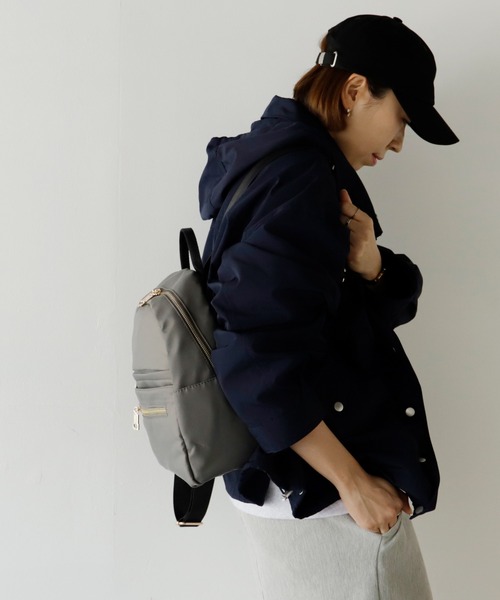 VitaFelice（ヴィータフェリーチェ）の「10ポケットナイロンミニリュック（バックパック/リュック・レディース・グレー/ブラック/モカ・FREE）」の19枚目の写真
