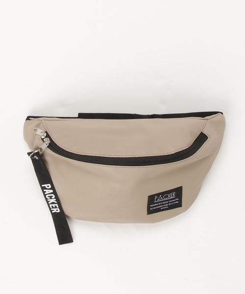 SPRUCE（スプルース）の「メタリックボディバッグ（ボディバッグ/ウエストポーチ・レディース・ブラック/ベージュ/パープル/オフホワイト/シルバー/マスタード・FREE）」の4枚目の写真