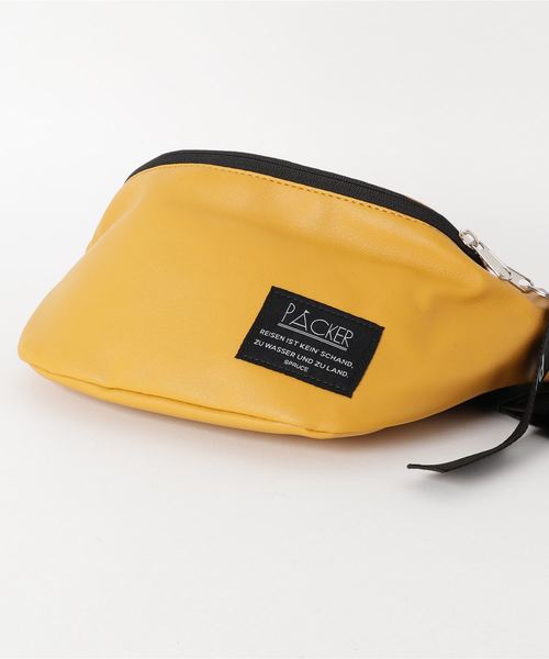 SPRUCE（スプルース）の「メタリックボディバッグ（ボディバッグ/ウエストポーチ・レディース・ブラック/ベージュ/パープル/オフホワイト/シルバー/マスタード・FREE）」の8枚目の写真