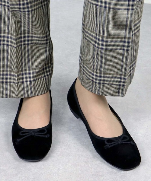 LibertyDoll（リバティードール）の「Liberty Doll / スクエアトゥフラット美脚バレエパンプス(1129)（バレエシューズ・レディース・ブラック/ベージュ/ブラック系その他/レオパード/シルバー/アイボリー/ベージュ系その他/グレイッシュベージュ/ゴールド/ブラック系その他2/ゴールド系その他/シルバー系その他・LL/SS/S/M/L/XL）」の4枚目の写真