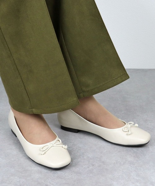 LibertyDoll（リバティードール）の「Liberty Doll / スクエアトゥフラット美脚バレエパンプス(1129)（バレエシューズ・レディース・ブラック/ベージュ/ブラック系その他/レオパード/シルバー/アイボリー/ベージュ系その他/グレイッシュベージュ/ゴールド/ブラック系その他2/ゴールド系その他/シルバー系その他・LL/SS/S/M/L/XL）」の2枚目の写真