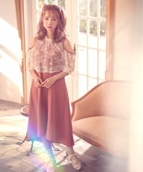axes femme POETIQUE（アクシーズファムポエティック）の「レース