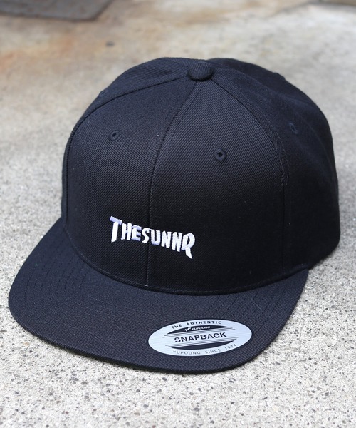 Sunny C Sider(サニーシーサイダー)の「【ROOPTOKYO限定コラボ!!】Sunny C sider × ROOPTOKYO FLEX FIT LOGO CAP キャップ(キャップ・メンズ・ブラック/パープル/レッド・FREE)」の3枚目の写真