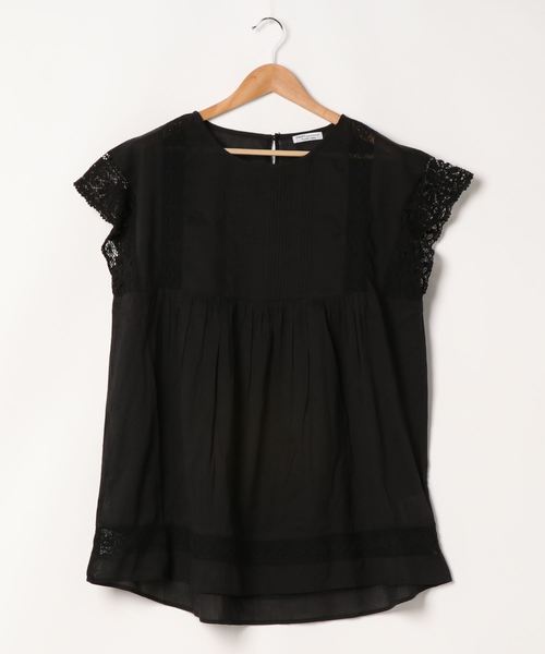CRAFT STANDARD BOUTIQUE(クラフトスタンダードブティック)の「切り替えレースフレンチスリーブブラウス(シャツ/ブラウス・レディース・ブラック/レッド/オフホワイト・FREE)」の4枚目の写真