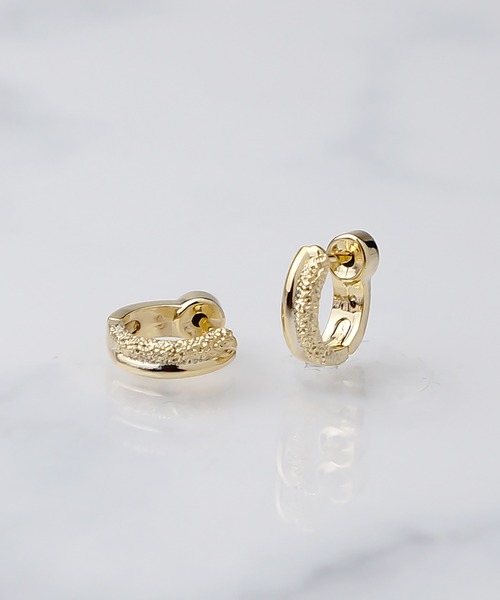 petitcro（プティクロ）の「＊petitcro＊クロッシング　ミニフープピアス（ピアス（両耳用）・レディース・その他6/その他7/その他8/その他1/その他2/その他3/その他4/その他5/その他10/その他9・ONE SIZE）」の7枚目の写真