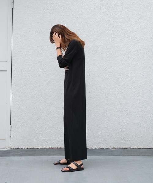 AKTE ワンピース AKTE（アクテ）の「カットソーロングドレス（ワンピース）」 - WEAR