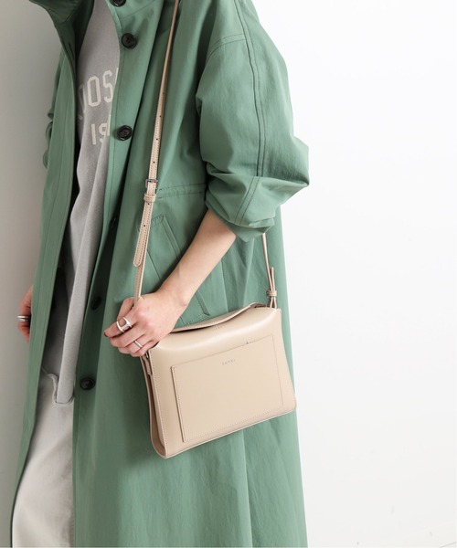 SLOBE IENA（スローブイエナ）の「【YAHKI /ヤーキ】スクエアショルダーバッグ◆（ショルダーバッグ・レディース・ベージュ・FREE）」の21枚目の写真