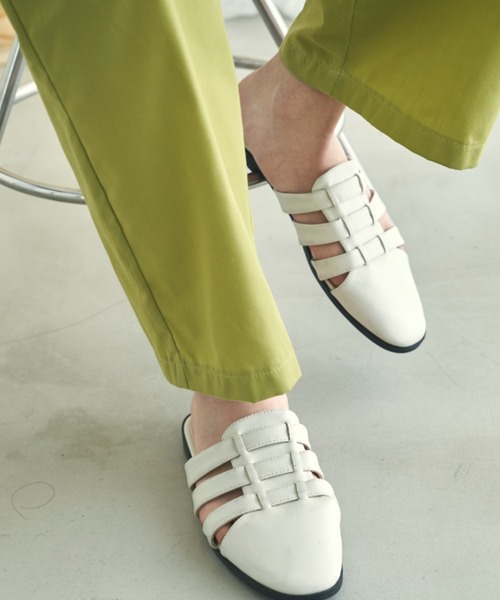 VACANCY（ヴァカンシー）の「メッシュフラットサンダル（サンダル・レディース・ブラック/アイボリー・S/M/L）」の2枚目の写真