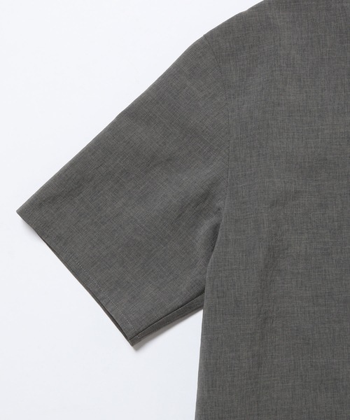 ADAM ET ROPE'(アダムエロペ)の「【Quickdry】接触冷感ソリッドポロシャツ/吸水速乾/伸縮性/イージーケア(ポロシャツ・メンズ・ブラック/グレー系その他・S/M/L)」の4枚目の写真