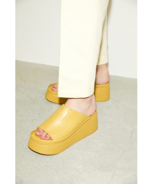 THROW by SLY(スローバイスライ)の「THROW MINIMAL SANDAL ミニマル サンダル(サンダル・レディース・イエロー/アイボリー/ダークカーキ・SMALL/MEDIUM/LARGE)」の16枚目の写真