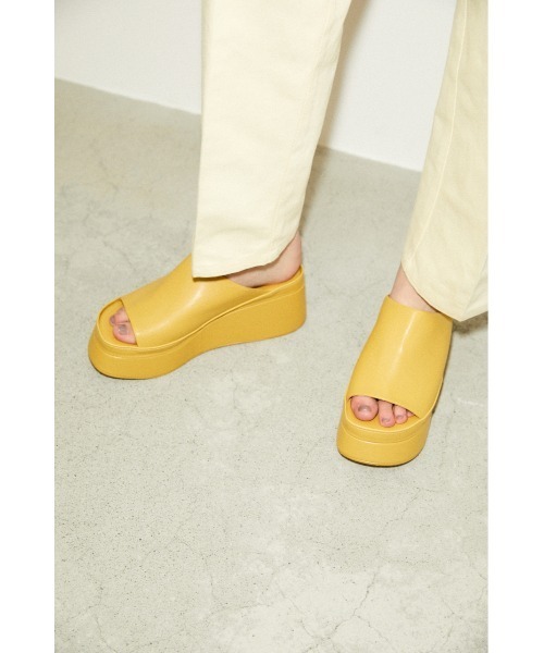 THROW by SLY(スローバイスライ)の「THROW MINIMAL SANDAL ミニマル サンダル(サンダル・レディース・イエロー/アイボリー/ダークカーキ・SMALL/MEDIUM/LARGE)」の11枚目の写真