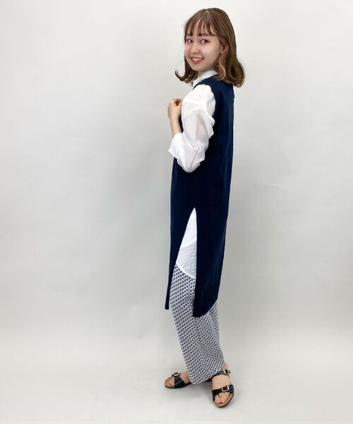 fredy emue（フレディエミュ）の「サマーロングベスト（ニット/セーター・レディース・ベージュ/ネイビー/キャメル・38）」の16枚目の写真