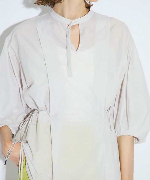 PUBLIC TOKYO(パブリックトウキョウ)の「ランタンスリーブブラウス /ウォッシャブル(シャツ/ブラウス・レディース・ブラック/ピンク/ライトグレー/ホワイト・FREE)」の9枚目の写真