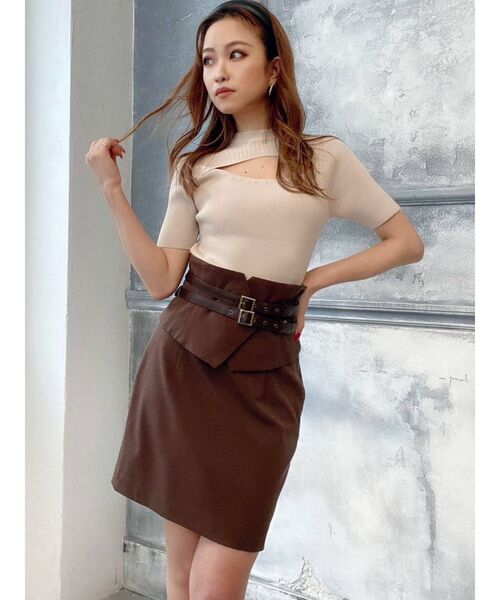 RESEXXY（リゼクシー）の「バスト切り替え2WAYトップス（ニット/セーター・レディース・ホワイト/ブラック/ベージュ/ブラウン・FREE）」の6枚目の写真