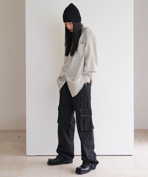 FEKETE（フェケテ）の「FEKETE DENIM CARGO PANTS（カーゴパンツ・メンズ・ブラック/ブルー・MEDIUM/LARGE）」の13枚目の写真