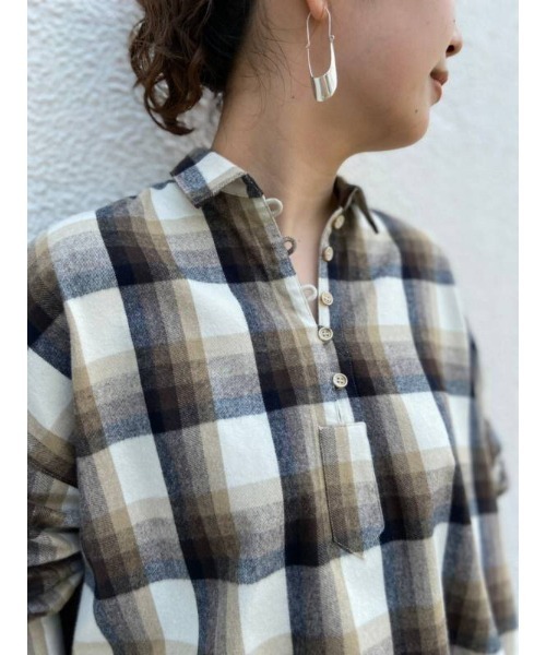 BEARDSLEY（ビアズリー）の「チェック襟付きプルオーバー（シャツ/ブラウス・レディース・ベージュ/ブラック・FREE）」の15枚目の写真