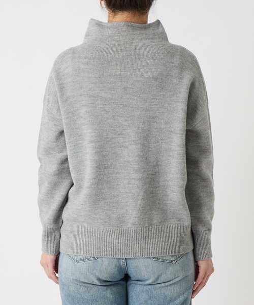 RIVE DROITE（リヴドロワ）の「肌を優しく包み込む柔らかな着心地　ウール100ボトルネックニット（ニット/セーター・レディース・オフホワイト/オレンジ/サックスブルー/レッド/ブラック/ライトベージュ/グレー/グリーン系その他・FREE）」の13枚目の写真