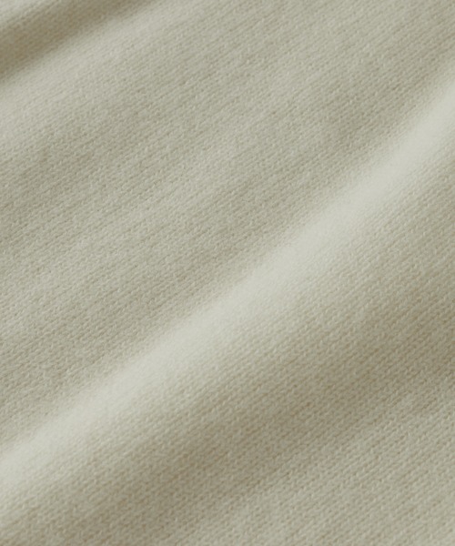 RIVE DROITE（リヴドロワ）の「肌を優しく包み込む柔らかな着心地　ウール100ボトルネックニット（ニット/セーター・レディース・オフホワイト/オレンジ/サックスブルー/レッド/ブラック/ライトベージュ/グレー/グリーン系その他・FREE）」の9枚目の写真