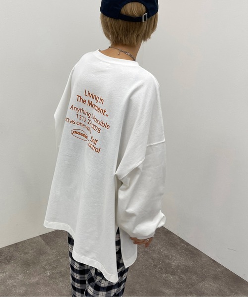 apres jour mignon(アプレジュールミニョン)の「BIGスリットロンT【ZOZOTOWN限定アイテム】(Tシャツ/カットソー・レディース・その他/ブルー系その他/ホワイト系その他/オフホワイト/ナチュラル/ブラック/ブラック系その他・X-LARGE/フリー)」の16枚目の写真