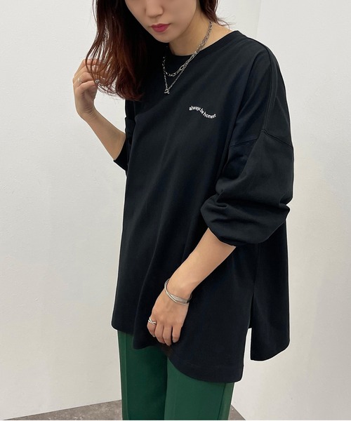 apres jour mignon(アプレジュールミニョン)の「BIGスリットロンT【ZOZOTOWN限定アイテム】(Tシャツ/カットソー・レディース・その他/ブルー系その他/ホワイト系その他/オフホワイト/ナチュラル/ブラック/ブラック系その他・X-LARGE/フリー)」の20枚目の写真