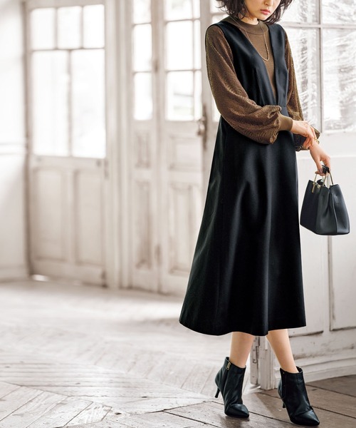 BELLUNA（ベルーナ）の「Ｖネックデザインフレアージャンパードレス（ジャンパースカート・レディース・ブラック/カーキ/キャメル・MEDIUM/X-LARGE/LARGE）」の13枚目の写真